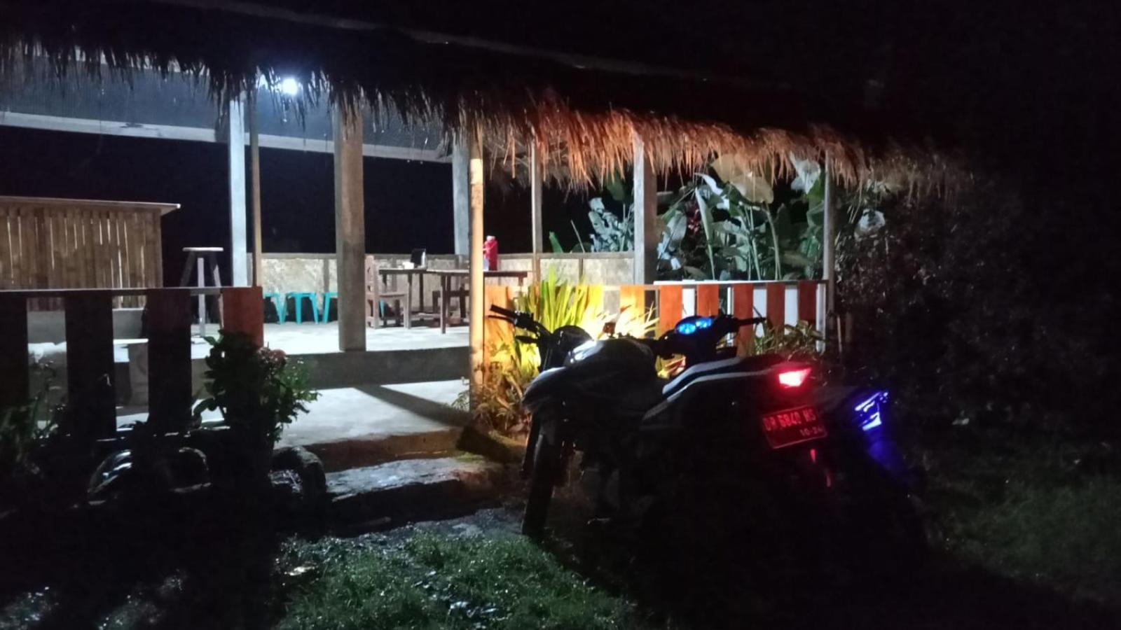 Bayan Exotic Homestay Senaru Buitenkant foto